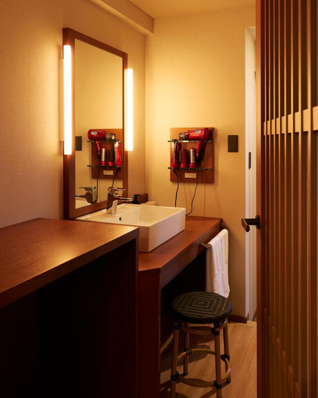 Sakura Sky Hotel Tokyo Exterior photo
